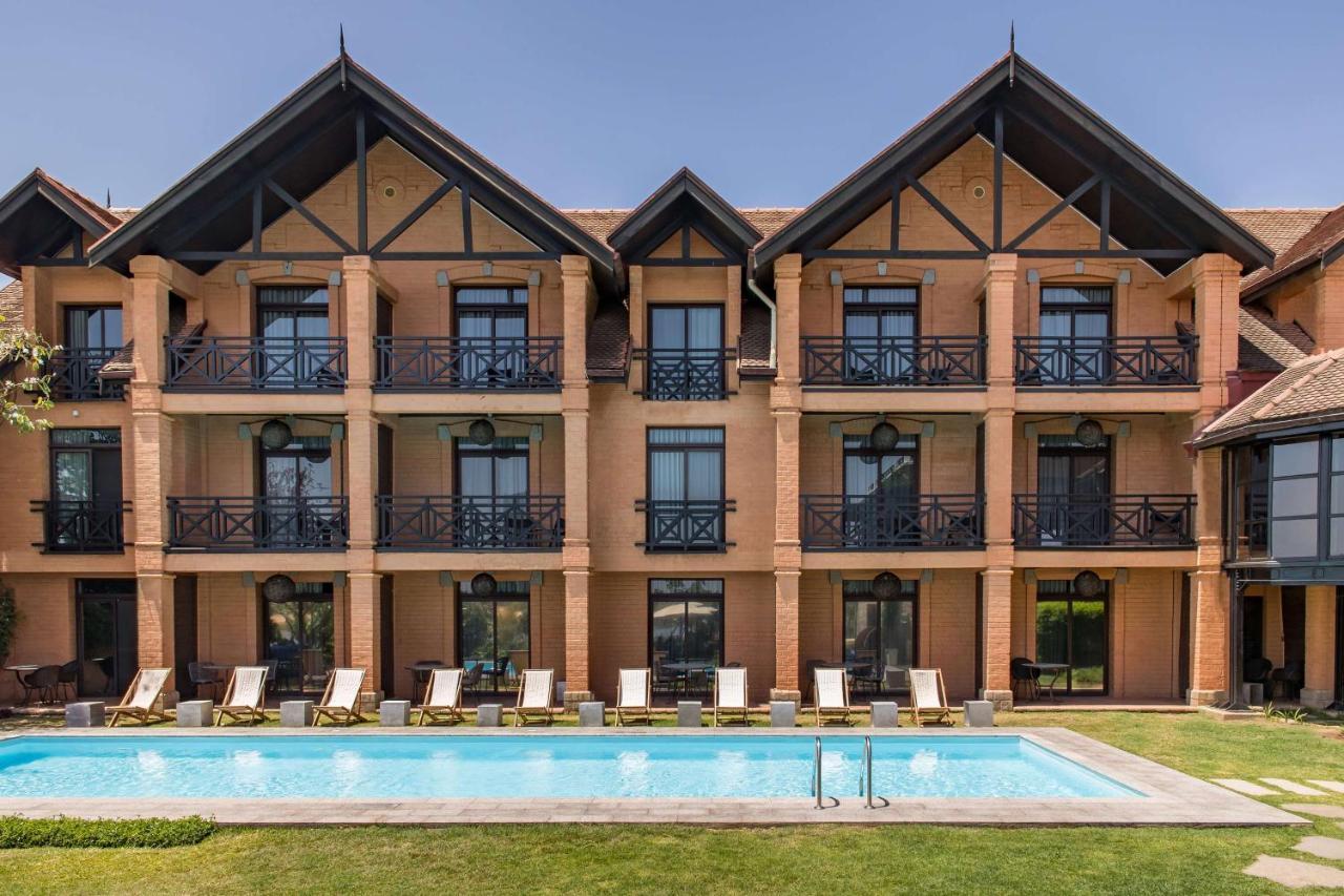 Radisson Hotel Tamboho Waterfront Antananarivo Dış mekan fotoğraf