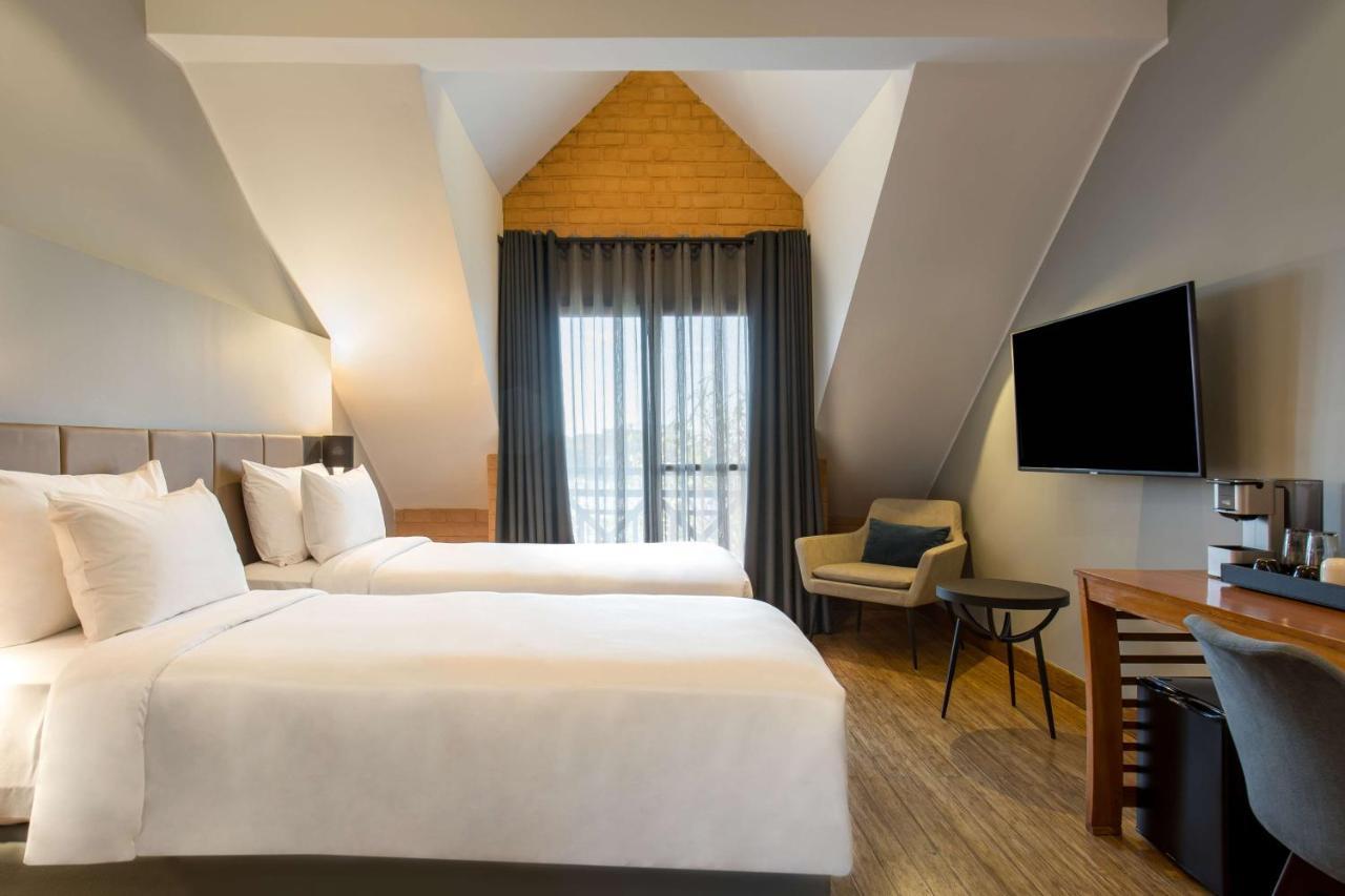 Radisson Hotel Tamboho Waterfront Antananarivo Dış mekan fotoğraf