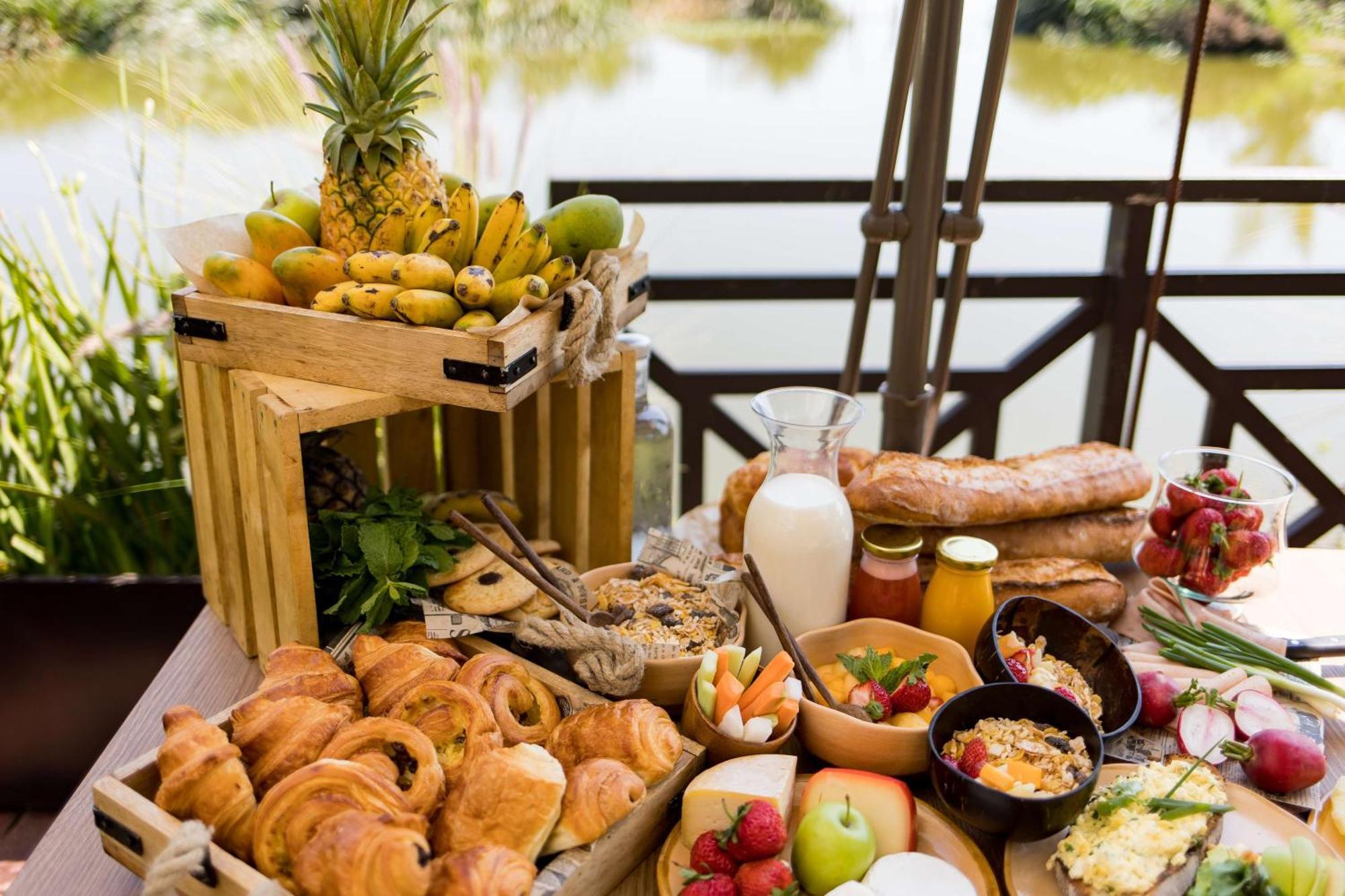 Radisson Hotel Tamboho Waterfront Antananarivo Dış mekan fotoğraf